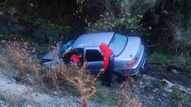 Siirt'te otomobil şarampole uçtu: 1 ölü, 8 yaralı