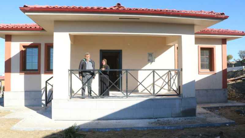 Afet konutlarında yaşam başladı