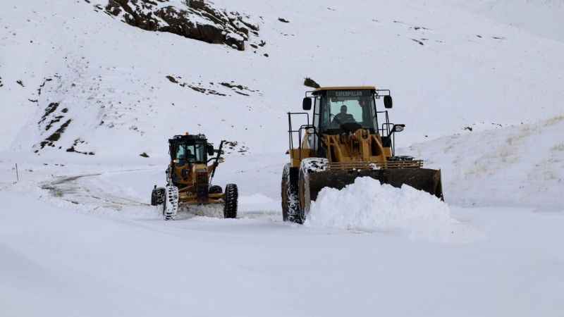 Van’da 600 personelle karla mücadele çalışması