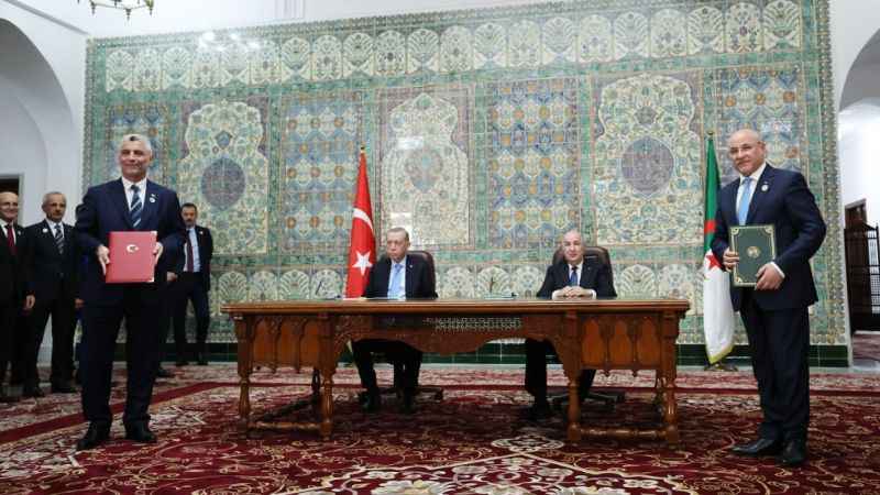 Türkiye ile Cezayir arasında 12 anlaşma imzalandı