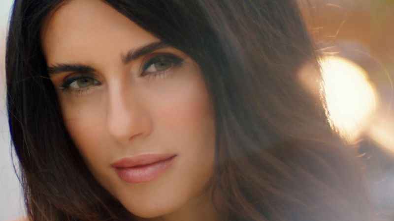 Kubat, İş Sanat sahnesinde Ege Türküleri söyleyecek 