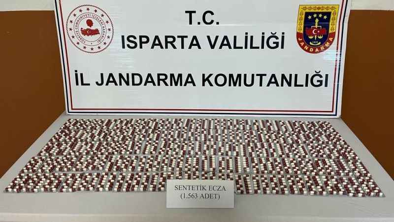 Isparta’da patates çuvallarının altına gizlenmiş 1563 uyuşturucu madde ele geçirildi