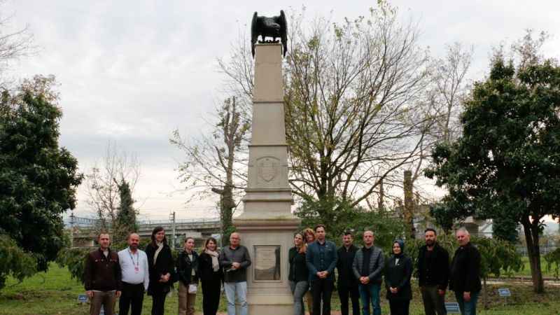 Macar gazeteciler Thököly İmre Anı Evi'ni ziyaret etti
