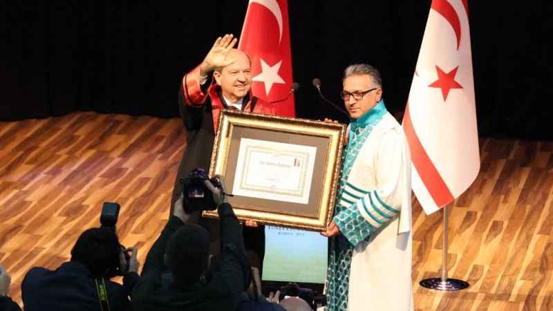 Ersin Tatar’a Selçuk Üniversitesi’nde fahri doktora verildi