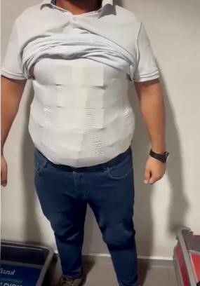 Havalimanında dolar operasyonu