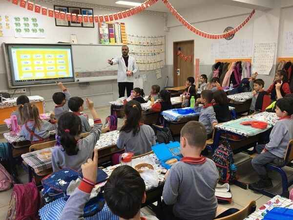 Kütahya’da ağız ve diş sağlığına dikkat çekildi