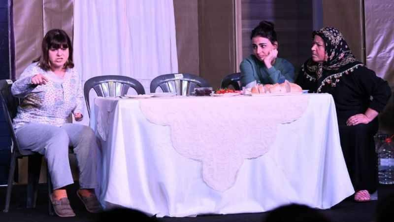 Tiyatro sahnesinde kadına şiddete dikkat çektiler