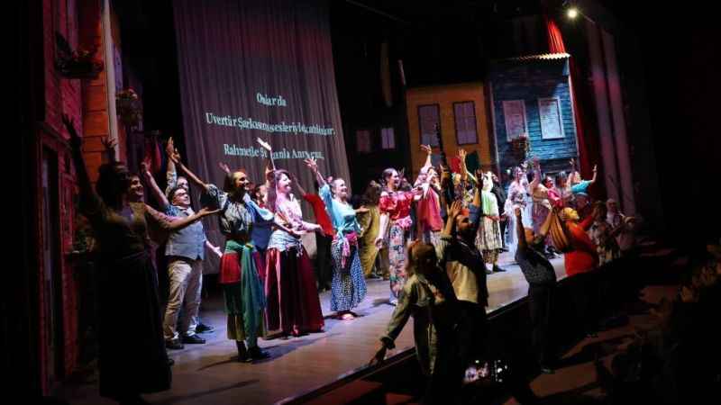 Gırgıriye İzmir'de galasını yaptı, izleyenler tam not verdi