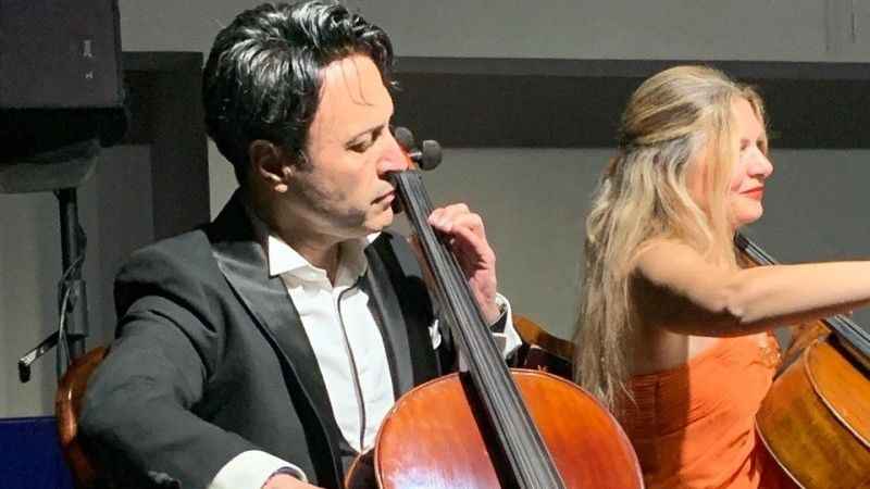 Cello Paradiso grubu Gelibolu’da sahne aldı