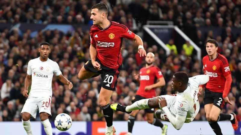 Galatasaray ile Manchester United 8. randevuda