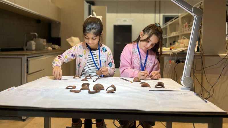 Troya Müzesi bir günlüğüne çocuklar tarafından yönetildi