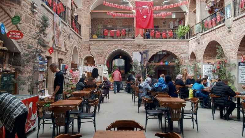 Taşhan, 17. yüzyıldan beri halen ayakta