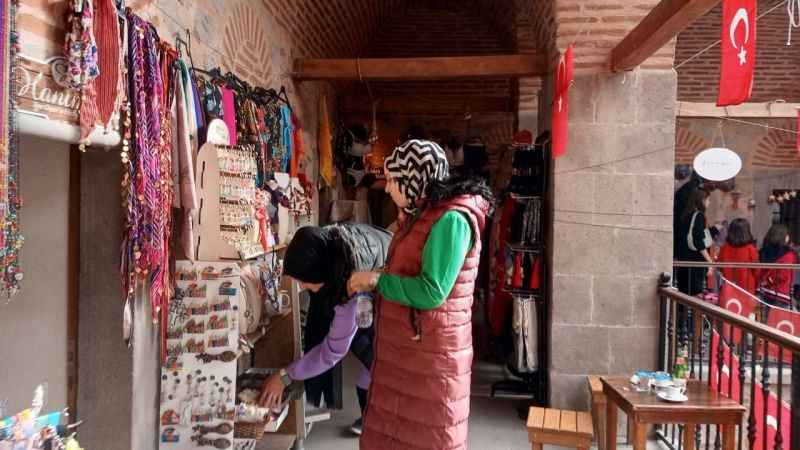 Taşhan, 17. yüzyıldan beri halen ayakta