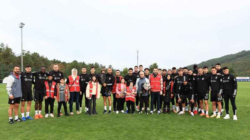 Beşiktaş, özel misafirlerini ağırladı