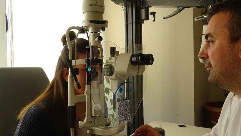 Kar yağışı olduğunda güneş gözlüğü kullanılmalı