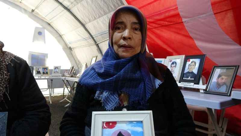 Evlat nöbetindeki anneden kızına çağrı: “Dünya gözüyle seni son kez görmek istiyorum”