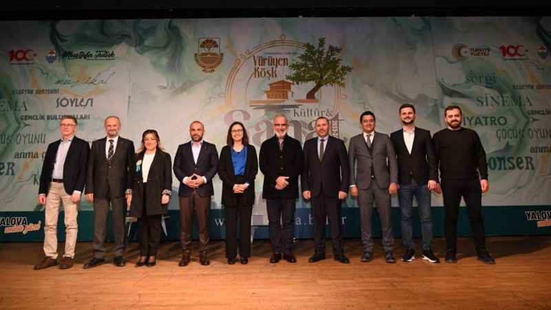 Yalova'da Bahadır Yenişehirlioğlu söyleşisi