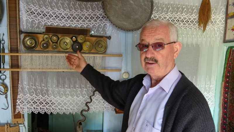 Emekli esnafın koleksiyonu tarihe ışık tutuyor