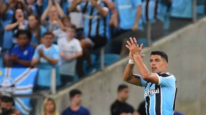 Luis Suarez, Gremio’ya veda etti