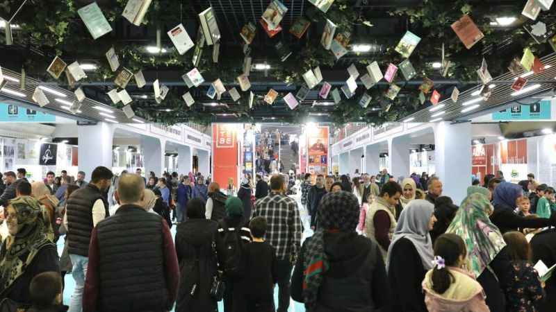 İnegöl Kitap Günleri'ne kitapseverlerden yoğun ilgi