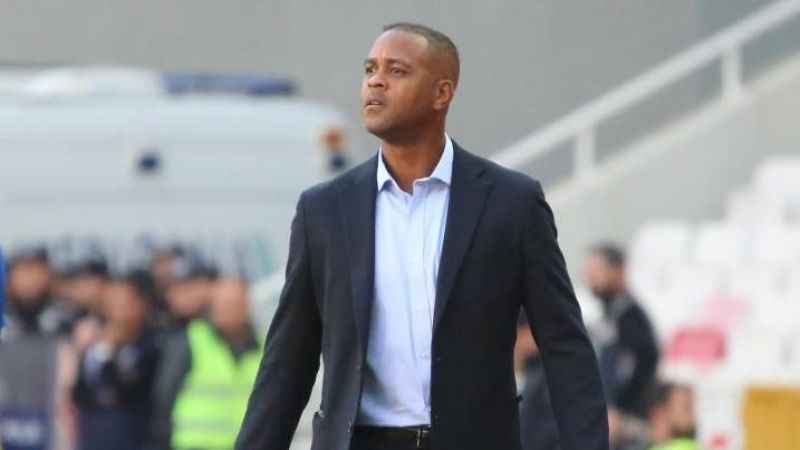 Adana Demirspor'da Patrick Kluivert dönemi sona erdi
