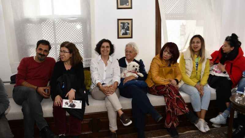 Okan Bayülgen'den Çalıkuşu Kültür Evi'ne övgü