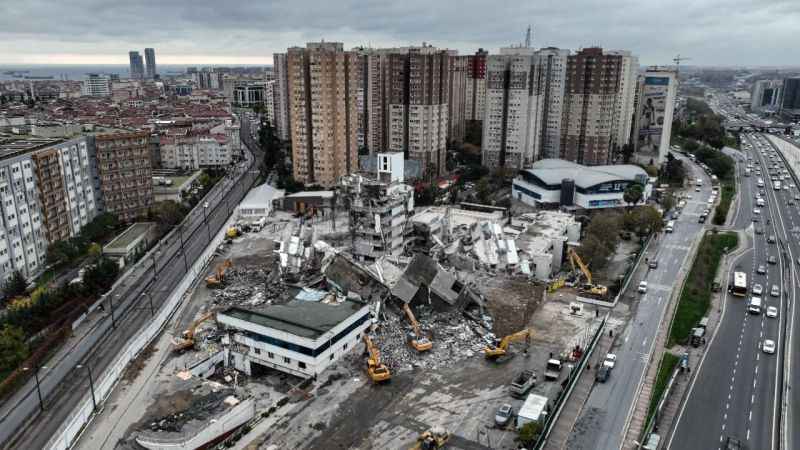 İstanbul'un 33 yıllık E-5 manzarası değişiyor