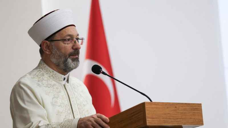 Ali Erbaş: "Çocuklarımıza ne kadar iyi rehberlik yapabilirsek, geleceğimiz o kadar güzel olacaktır”