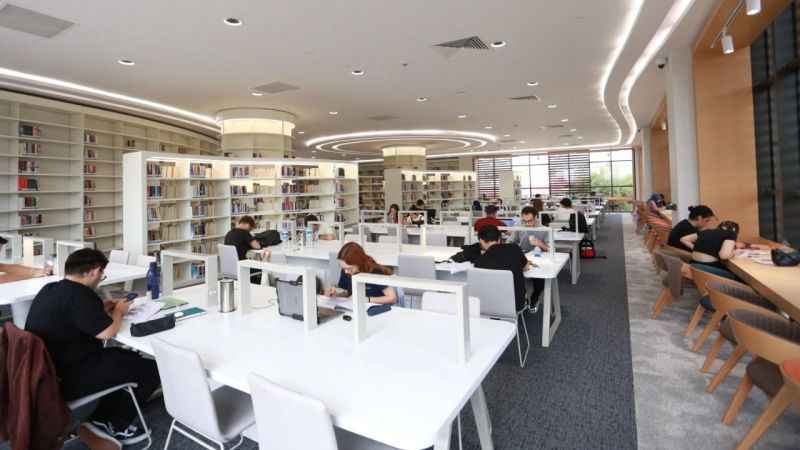 Antalya'nın 2 bin 500 kişilik kütüphanesi açılışa hazırlanıyor