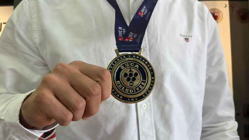 Eskişehirli öğrenciler kanserli hücreyi iyileştirdi, ödül aldı