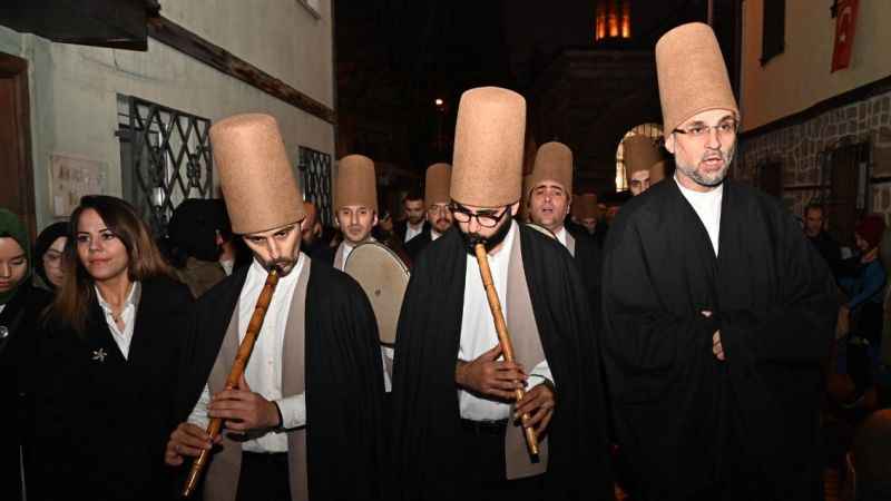 Bursa Mevlevihanesi 98 yıl sonra ilk Şeb-i Arus'a ev sahipliği yaptı