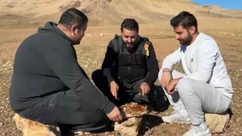 Sipariş edilen yemeği paraşütle götürdü