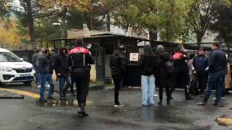 Diyarbakır Adliyesi’nde dava öncesi kavga: 2’si polis 3 yaralı