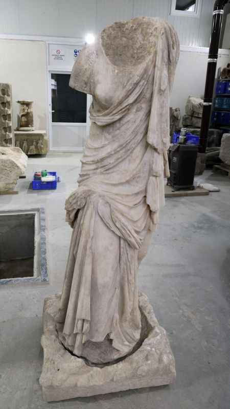 İlham Perisi heykeli sergilenmeye hazır