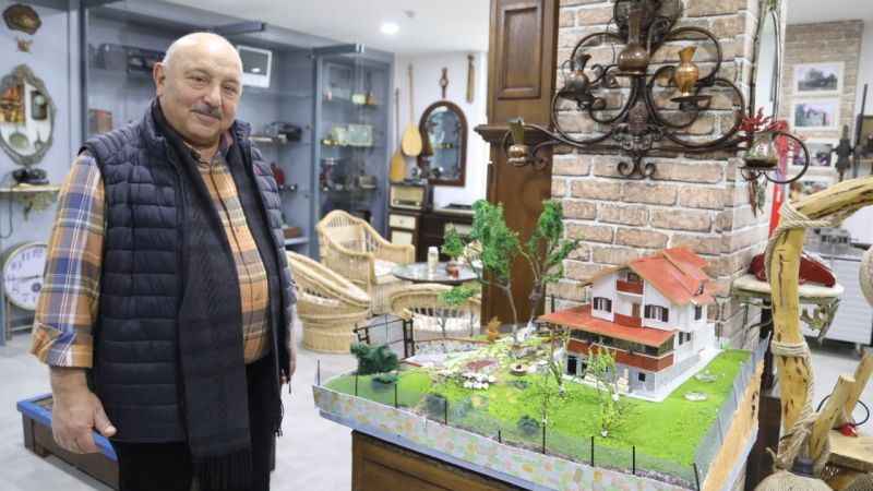 Fabrikasının içinde adeta antika müzesi var!