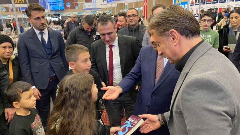 Bahçelievler'de 2’inci Ulusal Kitap Fuarı açıldı