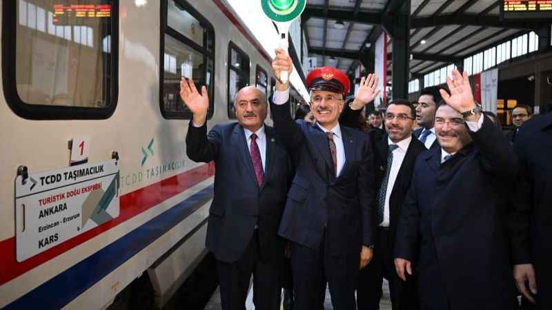 Turistik Doğu Ekspresi yeni sezonun ilk yolculuğuna başladı