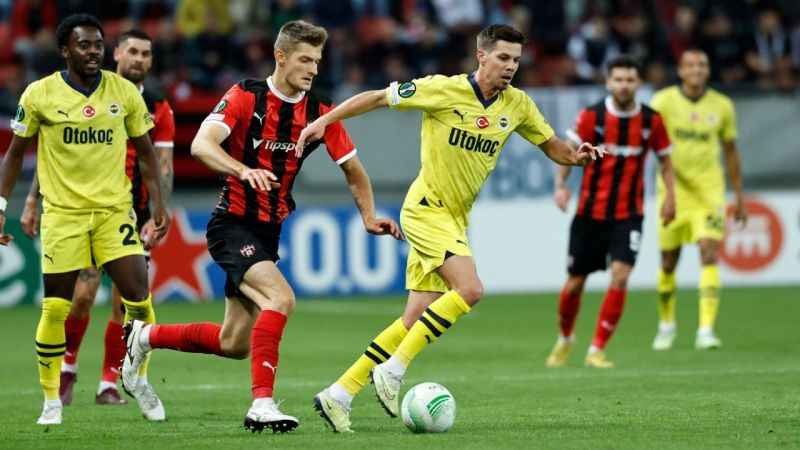 Fenerbahçe, UEFA Avrupa Konferans Ligi’nde gruptan çıkmak için sahada