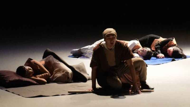 Kazakistanlı öğrenciler eski Türklerin yaşamını sahneledi