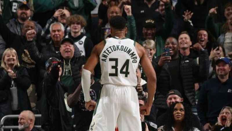 Antetokounmpo kariyer rekoru kırdı, Bucks kazandı