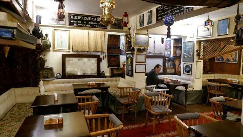 UNESCO'dan 'Hoşgörü Ödülü' alan pastane ilgi görüyor