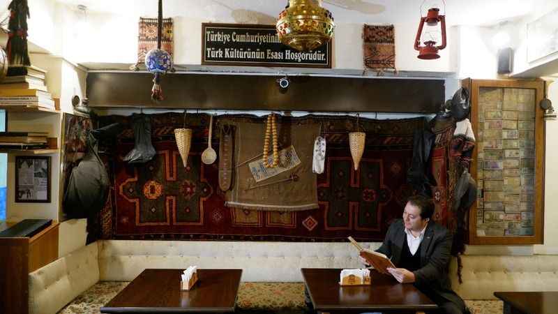 UNESCO'dan 'Hoşgörü Ödülü' alan pastane ilgi görüyor