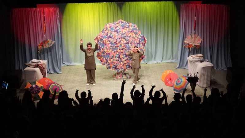 Bursa'da çocuklar Kukla ve Gölge Şöleni ile şenlendi