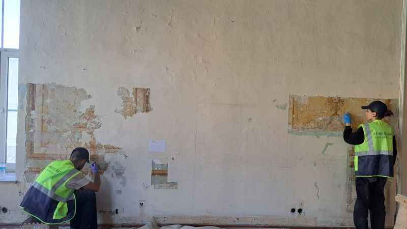 Yıldız Sarayı’nda 19. yüzyıla ait süsleme ve resimler ortaya çıkarıldı