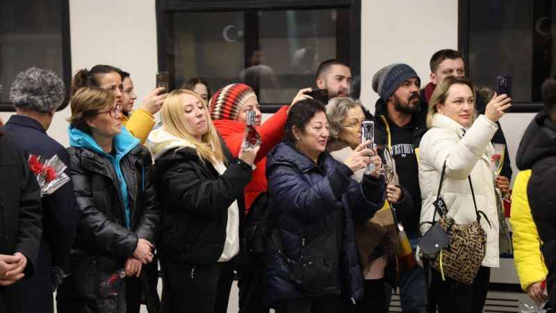 Doğu Ekspresi yolcuları Sivas'ta halayla karşılandı