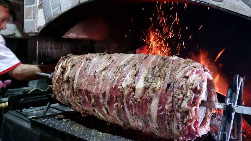 Cağ Kebabı dünyanın en iyi 100 lezzetinde 20. sırada