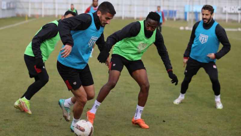 Sivasspor’da Başakşehir maçı hazırlıkları devam ediyor