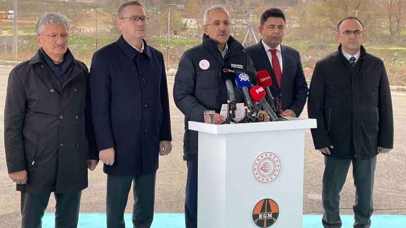 Bakan Uraloğlu: Nakkaş-Başakşehir Kesimindeki çalışmaları 2026 yılında tamamlamayı hedefliyoruz