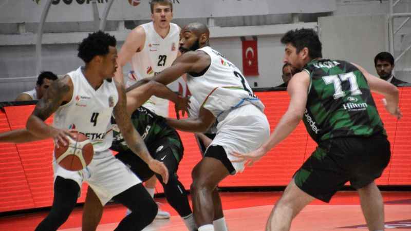 Türkiye Sigorta Basketbol Süper Ligi: Aliağa Petkimspor: 112 - Darüşşafaka: 78
