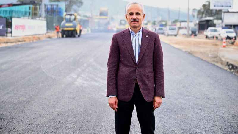 Bakan Uraloğlu: "Projelere gösterilen ilgi Türkiye ekonomisine duyulan güvenin göstergesidir"
